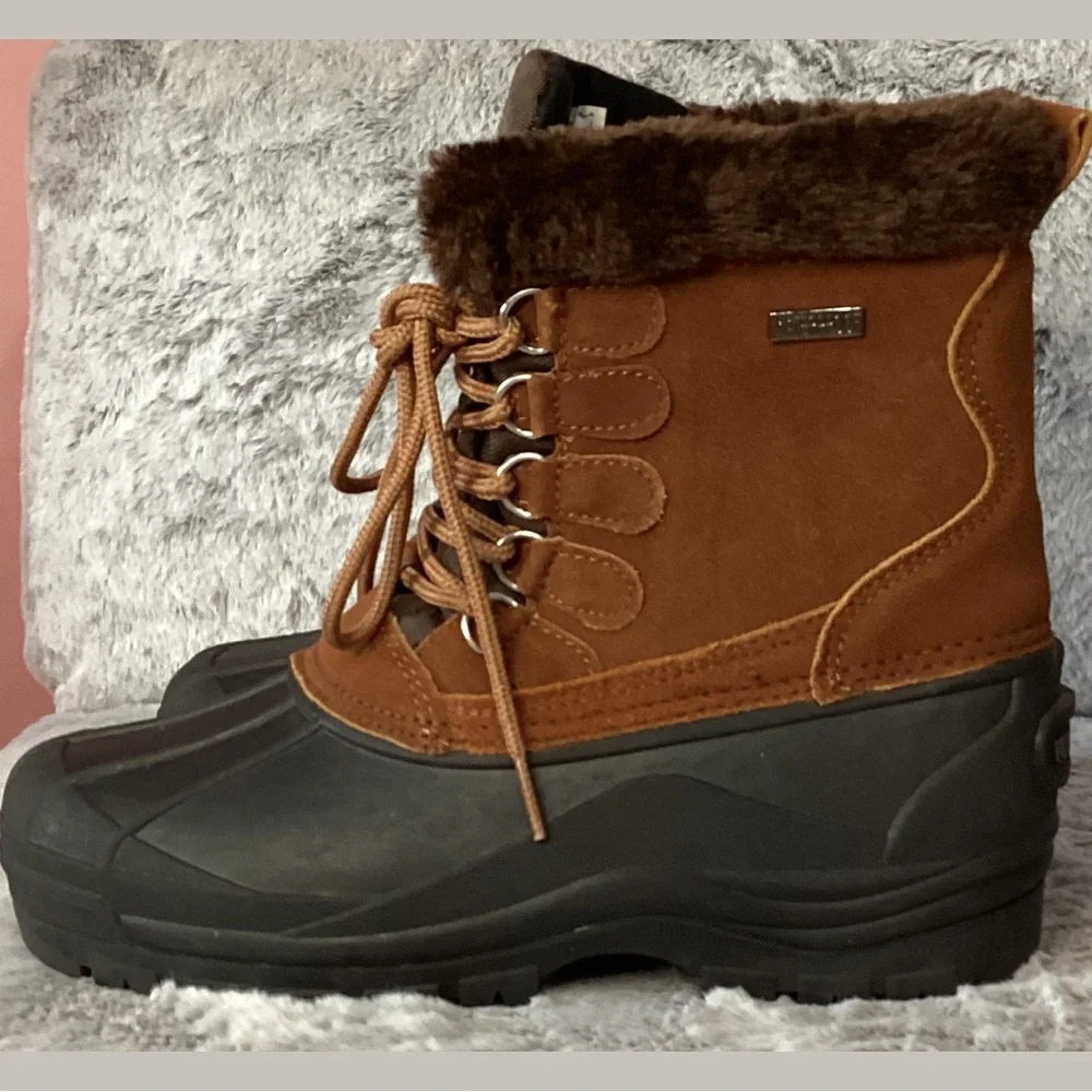 ✨Host Pick✨P & W New York Waterproof Snow Duck Boots- Sz 8